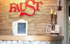 Apartamenty Faust